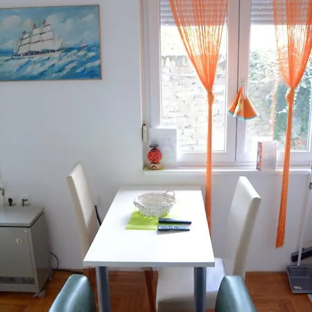 Lejlighed Due Apatin